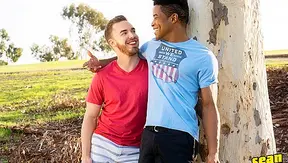 Amateur BBC Landon Pounds Cam's White Butt - Sean Cody Exclusive