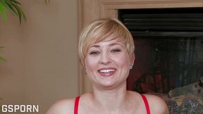 The hot blonde Nora Skyy show her hairy pussy with a masturbation