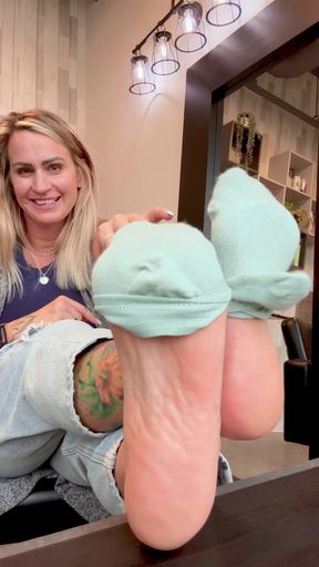 Foot Fetish Wet Dream: Bare Soles Right In Your Face - Soft, Juicy, Perfectly Wrinkled Close Up! (Preview)