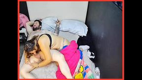 MILF gives a deepthroat blowjob in homemade amateur sex