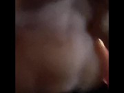 Énorme orgasme avec une belle poupée a gros seins