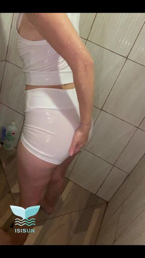 The Beauty Soaked Herself in the Shower to See How Her Wet Clothes Would Look. Wetlook