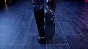 Sweaty Feet in Riding Boots (HDTVWMV) – Diana