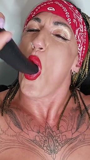 Danaxmuscles the Most Fucking Bitch