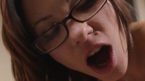 anal queen alysa craves anal creampie!!