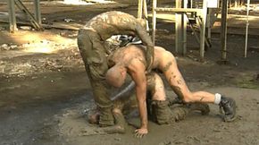 MUD WRESTLE-FUCK