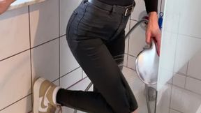 All black Outfit and Nike sneakers