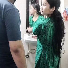 Desi Bhabhi ka nighty utha ke gand mar liya hardcore sex