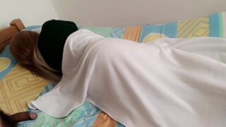 Hai chàng trai trẻ người Colombia nóng bỏng, con riêng của chồng, bị hành hạ dã man trong màn quan hệ đồng tính qua đường hậu môn và xuất tinh dữ dội.