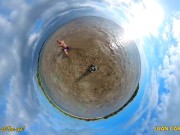 Juan Carlo Felipe - Masturbated in the middle of the sea while it's low tide
