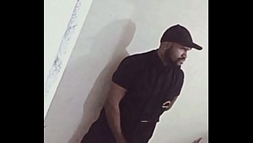 C&acirc_mera filma seguran&ccedil_a se masturbando