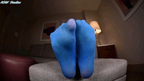 Goblin Goddess blue on blue pantyhose tease! - MOV