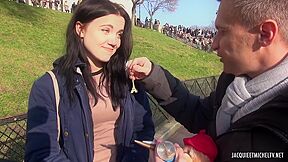 Octavia, 18ans, En Vacances A Paris