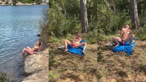 je m exhibe et je me gode en vacances au bord d un lac