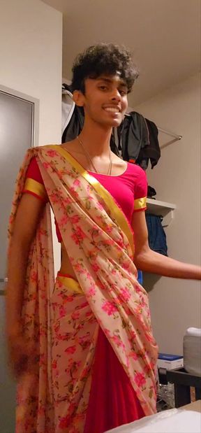 Sri Lankan Sissy In Saree Leaked