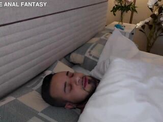 I'm cheating on my girlfriend with her Oriental most good ally of nineteen years old , moonster knob