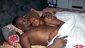 Girlfriend Wakes Boyfriend Up For Early Morning Sex