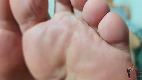 Foot worship milf, by Melissa Ramos and Slave, FULL HD