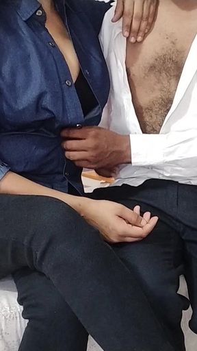 Hot Female Boss Seduces New Employee for Her XXX Pussy Satisfaction in Hotel, Desi Hindi Audio Sex