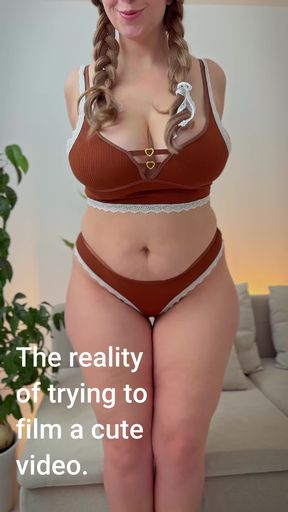 This elegant MILF loves to show off her bouncing breasts