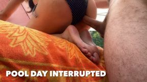 Use my pussy & feet by the pool