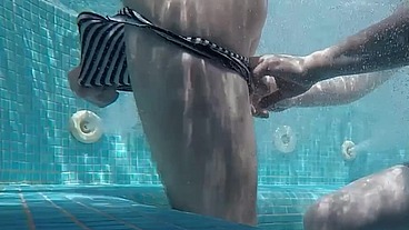 Stepdad and Son Finally Alone in the Home Jacuzzi