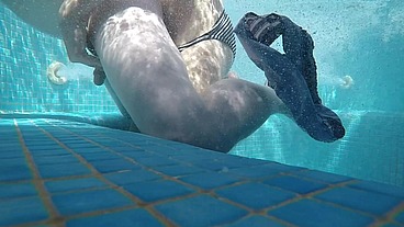 Stepdad and Son Finally Alone in the Home Jacuzzi