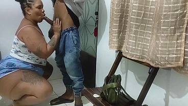 Gordinha Safada Pagou Com o Cuzinho .