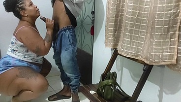 Gordinha Safada Pagou Com o Cuzinho .