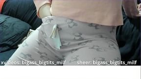 PAJAMA MASTURBATE PUSSY FİNGER-CUM-MİLF