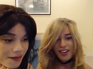 Asian crossdresser Andrea fucked on cam