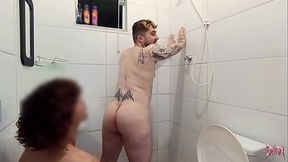 Novinho raspou minha bunda gigante e chupeu meu cuzinho (COMPLETO NO RED)