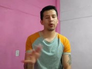 Fui por primera vez a unas cabinas ! y termine cogiendo con mi amigo el dotado mientras nos espiaban