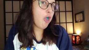 Trying Big Bubbles with Bubblegum Roll - Bunny Looner