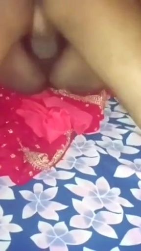 Thrilling moment from &quot;New Newlywed Bride Romantic Videos in Hindi&quot;