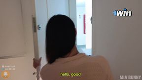 Delivery le ACABA en la CARA, y se FOLLA, a HOTWIFE LATINA en forma de pago- MIA BUNNY & PELACONBARA