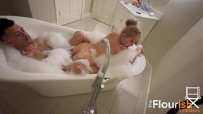 bubble bath time with veronica cruz and dexxx blue