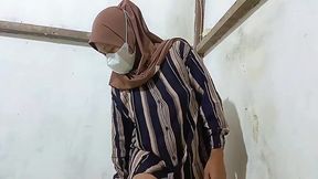 Guru Hijab Masturbation