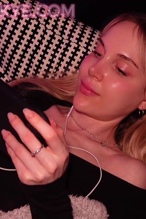 Spending the Night with Your Girlfriend - Romantic, Cosy, Soft Spoken and Relaxing, Virtual-date, Virtual-girlfriend