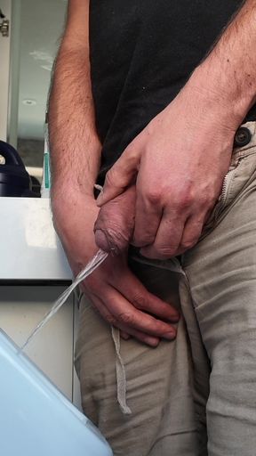 just a quick good piss - uncut big dick peeing