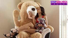 ”Jasmine Grey Takes a Wild Valentine's Ride on Van Wylde's Teddy Bear Meat”