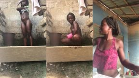 crazybitch bathing live for her fans