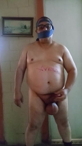 Saline ball latino scrotum 4
