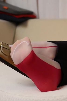 Creative Pantyhose &amp; Birki Shoeplay