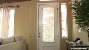 Sizi Sev Fucks Her White Neighbor