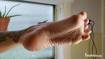Pixie Dons High Heel