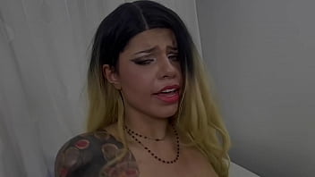 Comi a vizinha novinha do andar de cima! Ela me pediu a&ccedil_&uacute_car e levou PAU!