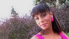 Isabella Chrystin Does The Reverse Cowgirl With Her Asshole