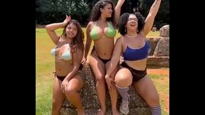 Dia no parque tomando sol com as amigas