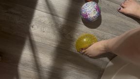 Smooshing Balls